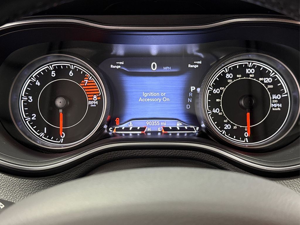 2021 Jeep Cherokee Latitude Lux photo 16