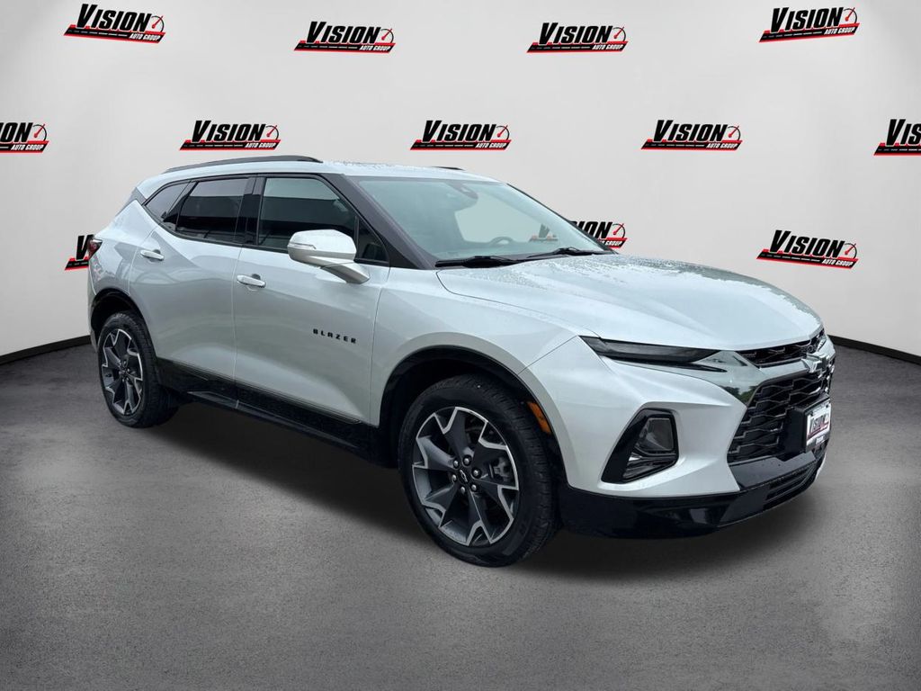 2022 Chevrolet Blazer RS photo 3