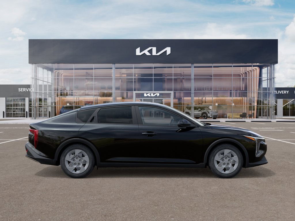 2025 Kia K4 LX photo 5