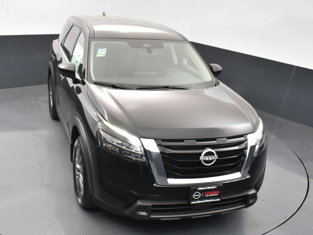 2025 Nissan Pathfinder S photo 42