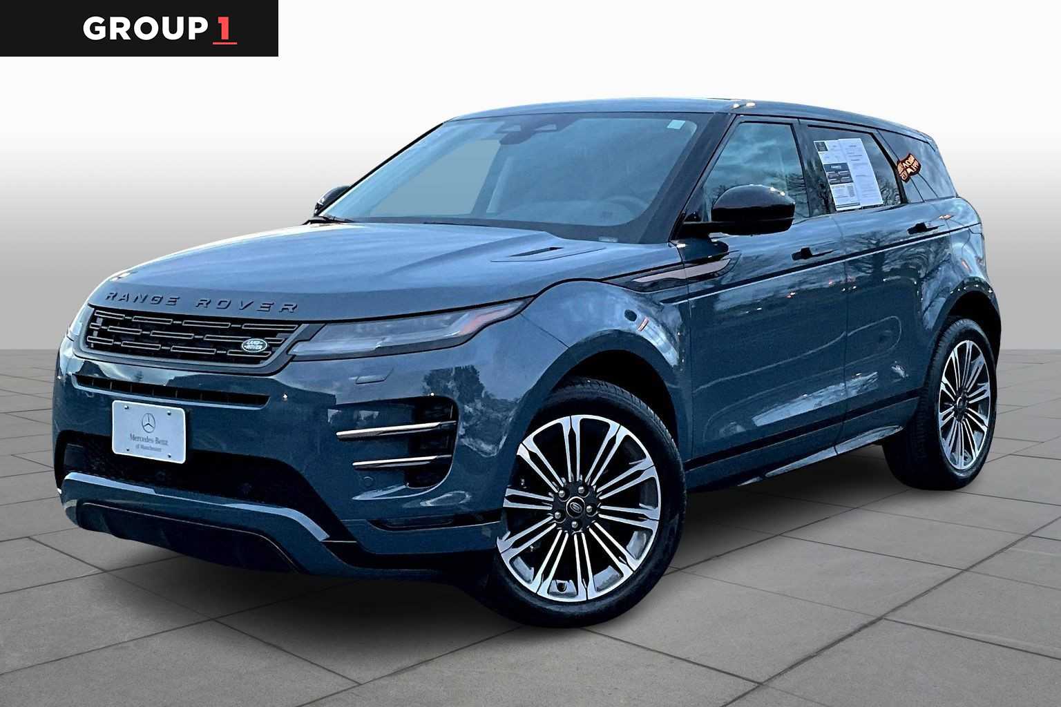 2025 Land Rover Range Rover Evoque Dynamic SE's photo