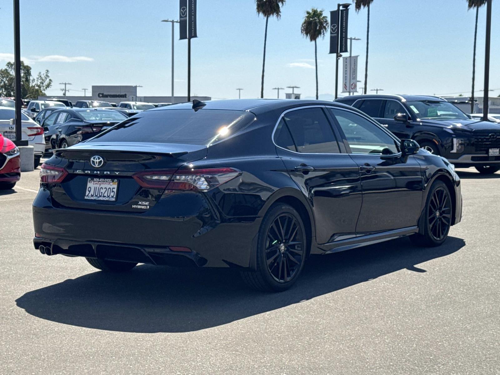 2024 Toyota Camry Hybrid XSE photo 4