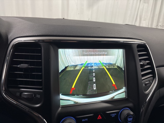 2018 Jeep Grand Cherokee Altitude photo 20