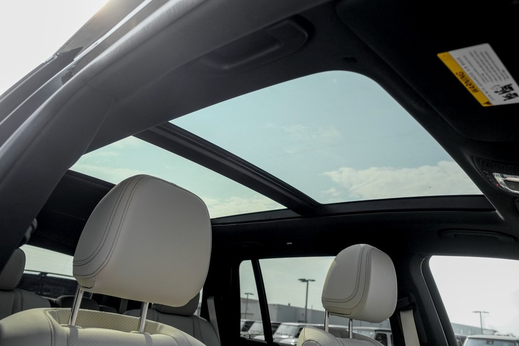 2025 Mercedes Benz GLS 450 4MATIC photo 23
