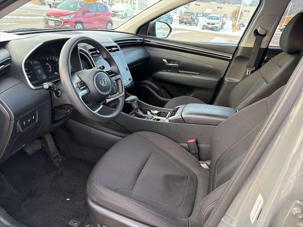 2024 Hyundai Tucson SEL photo 2