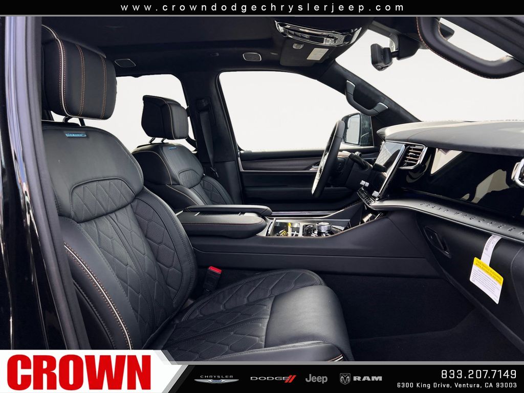 2025 Jeep Grand Wagoneer III photo 14