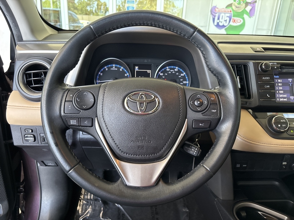2018 Toyota RAV4 XLE photo 27