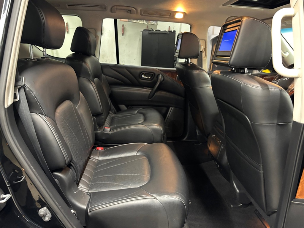 2016 Infiniti QX80 Base photo 14