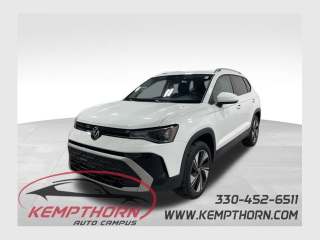 2025 Volkswagen Taos SE