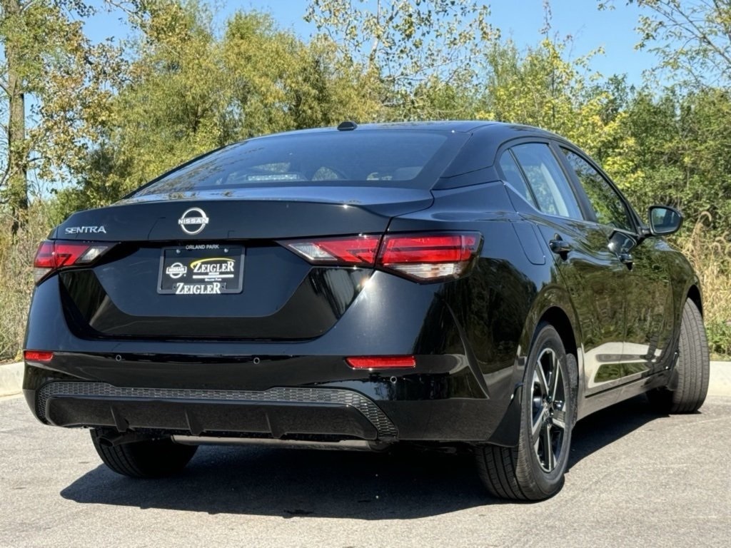 2025 Nissan Sentra SV photo 5