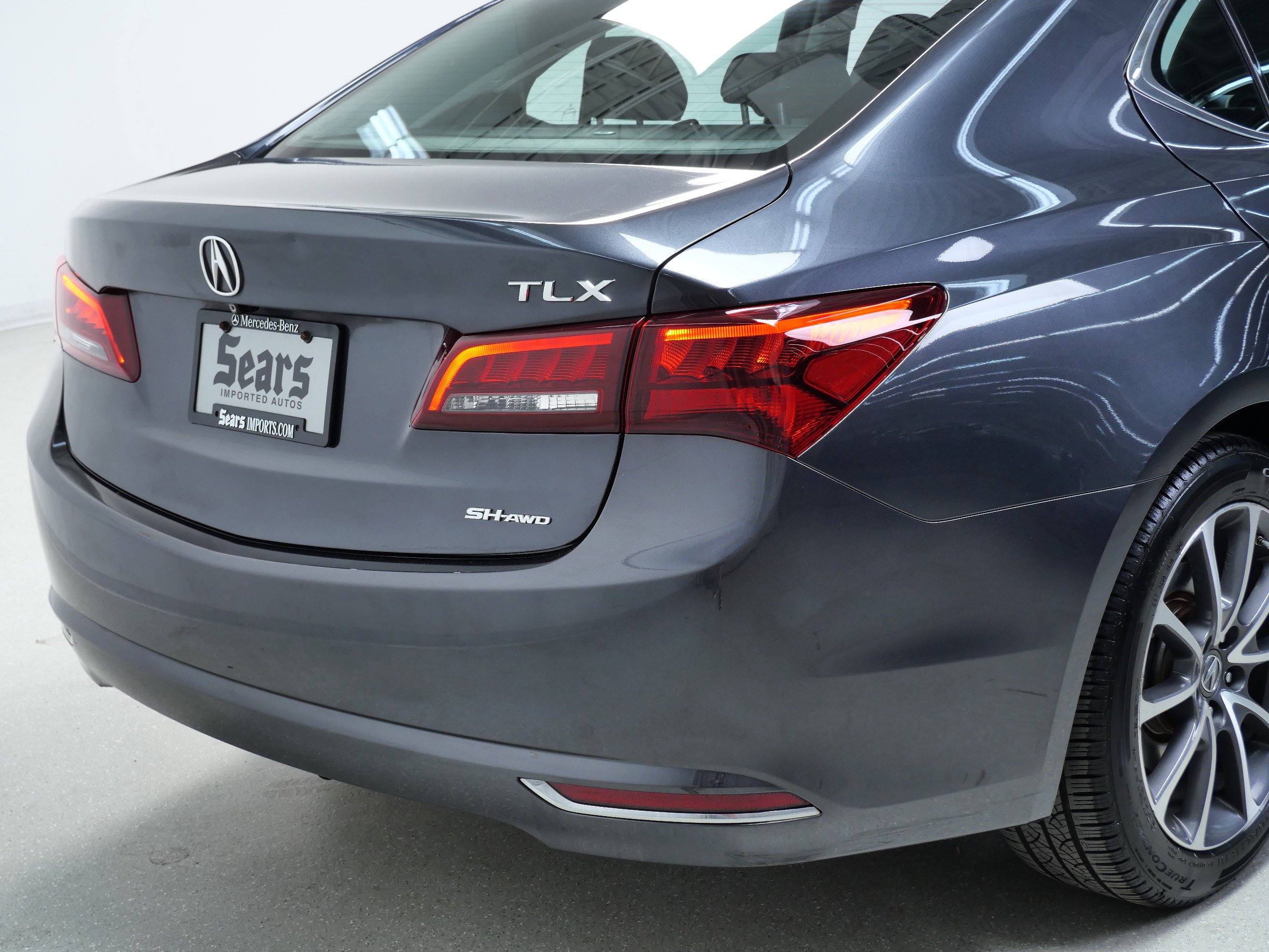 2016 Acura TLX SH-AWD Technology photo 4