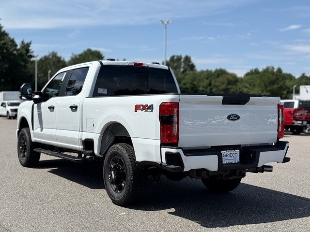 2025 Ford F-350 XL photo 9