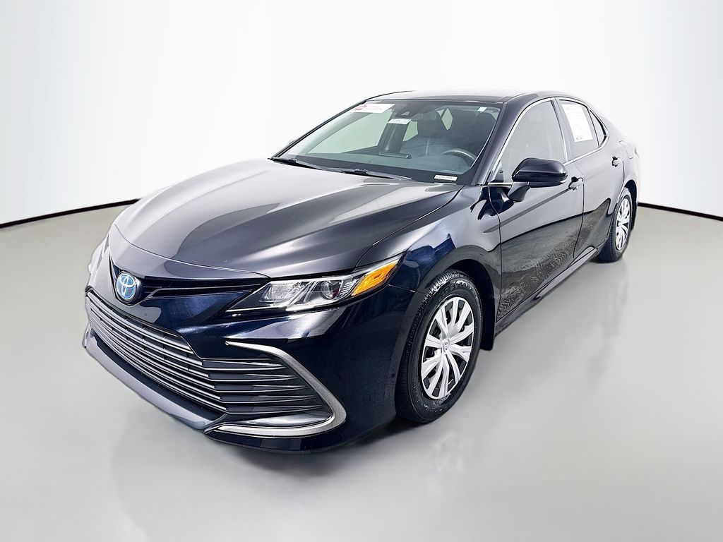 2023 Toyota Camry Hybrid LE photo 3