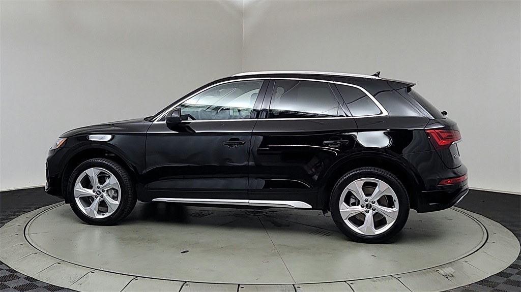 2021 Audi Q5 45 Premium Plus photo 3