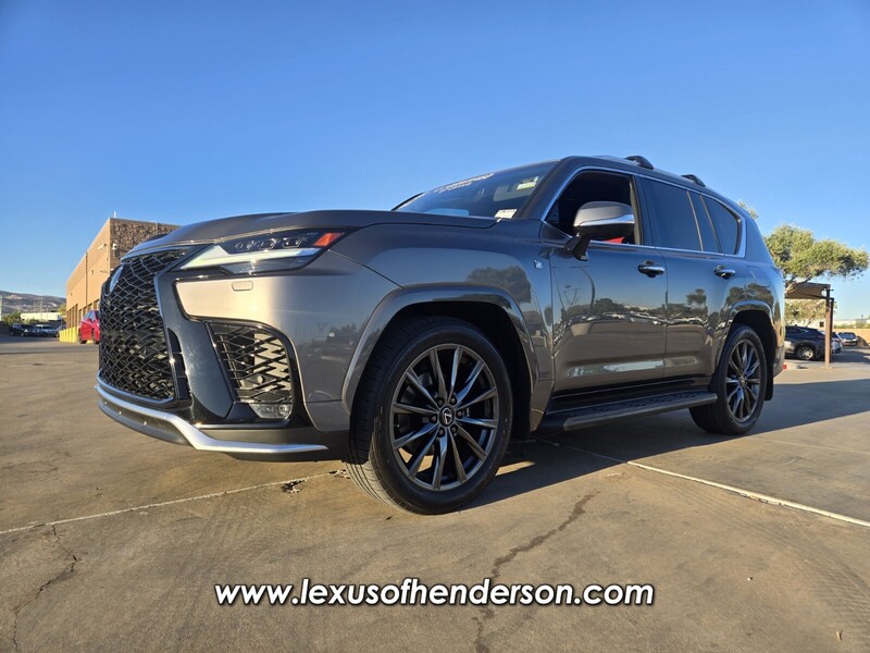 2023 Lexus LX 600 F SPORT photo 2
