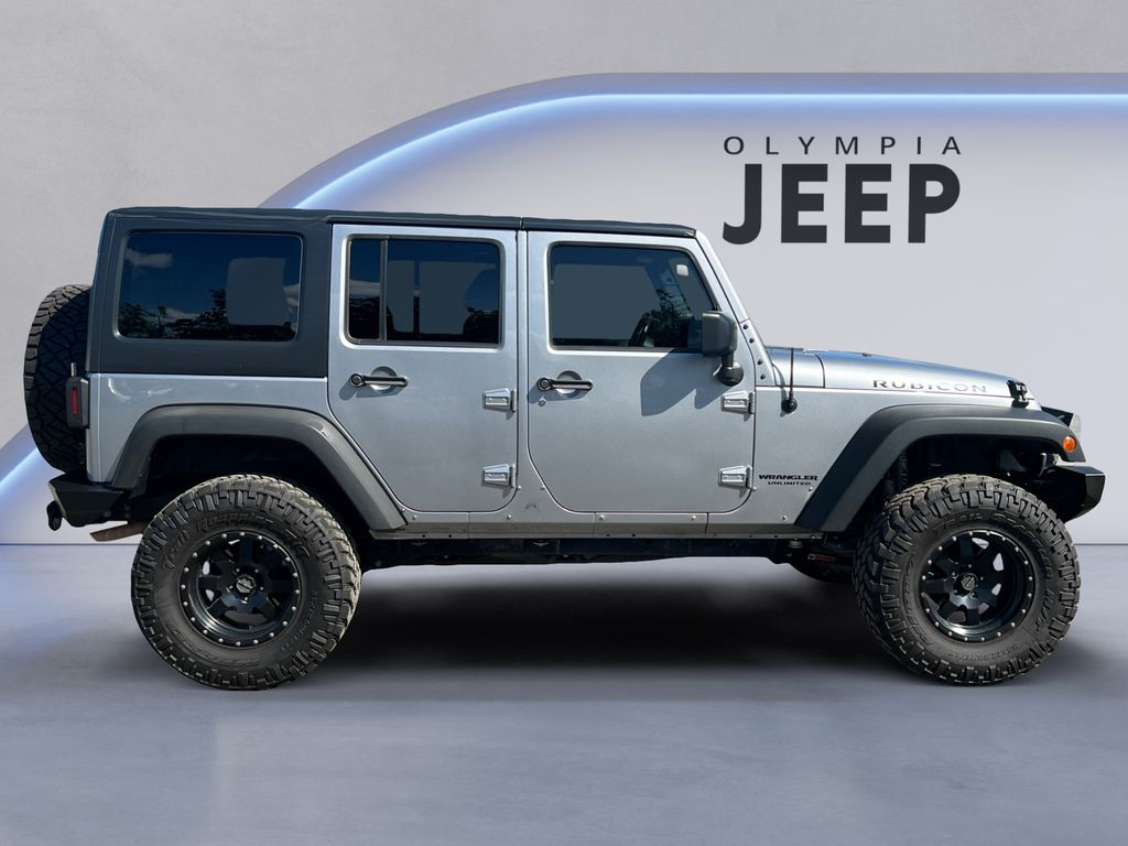 2017 Jeep Wrangler Unlimited Rubicon photo 6