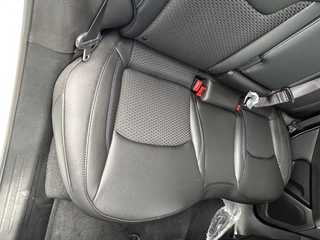 2025 Jeep Compass Latitude photo 21