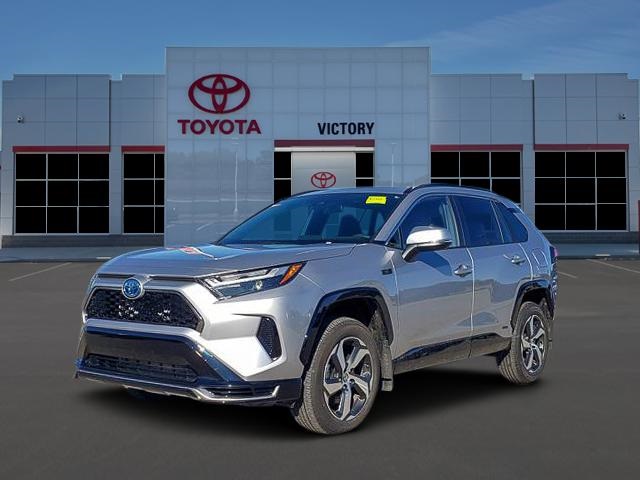 2024 Toyota RAV4 SE's photo