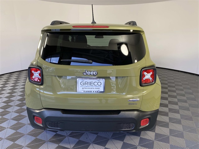 2015 Jeep Renegade Latitude photo 3