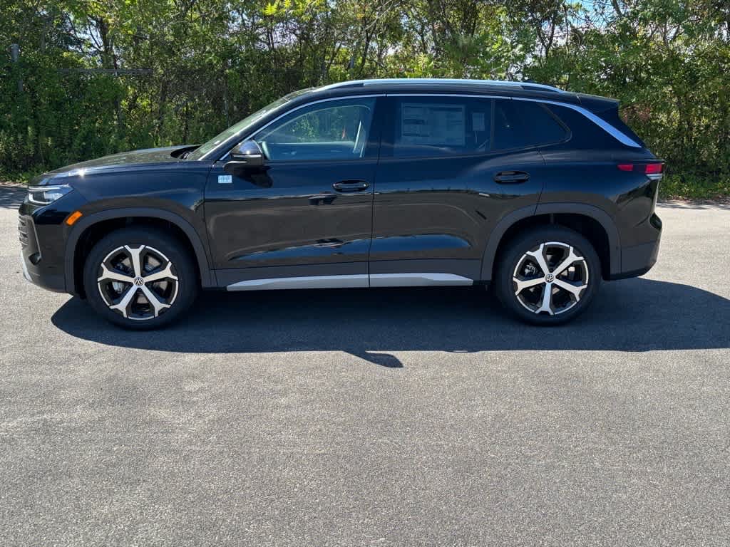 2025 Volkswagen Tiguan SE photo 4