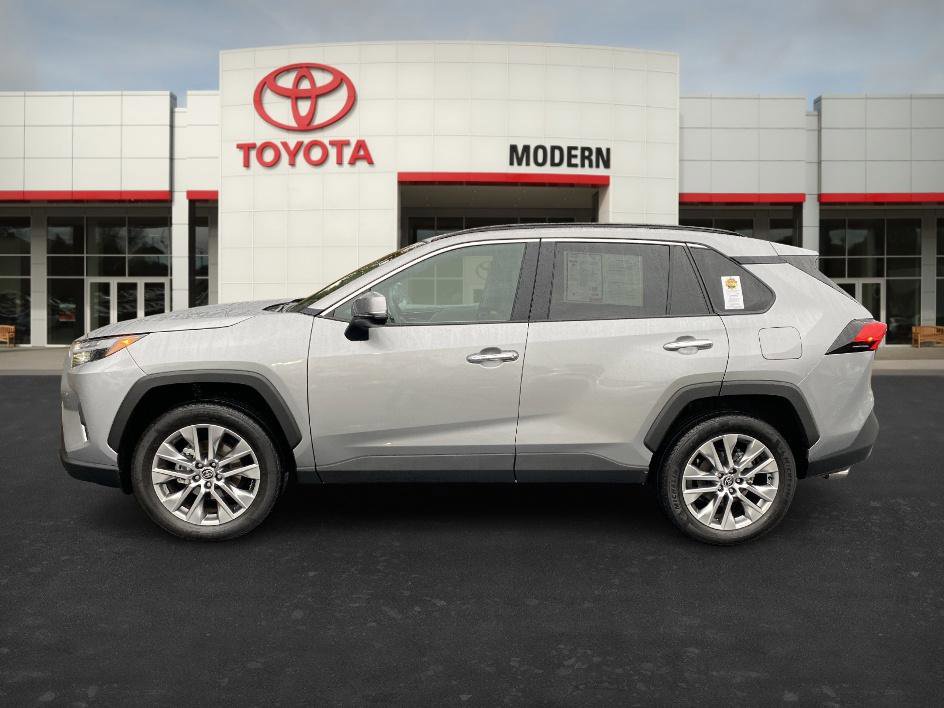 2023 Toyota RAV4 Limited photo 2