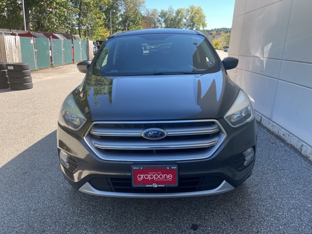 2017 Ford Escape SE photo 2