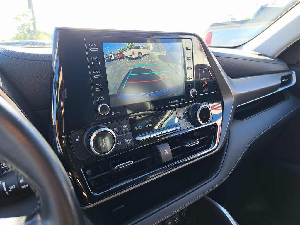2020 Toyota Highlander XLE photo 13