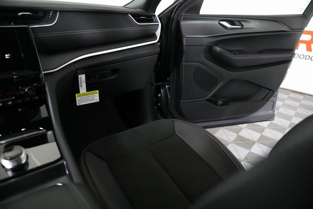 2025 Jeep Grand Cherokee Altitude X photo 19