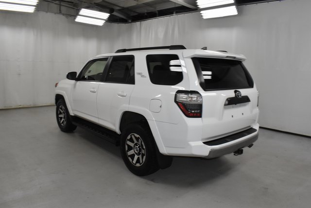 2019 Toyota 4Runner TRD photo 6