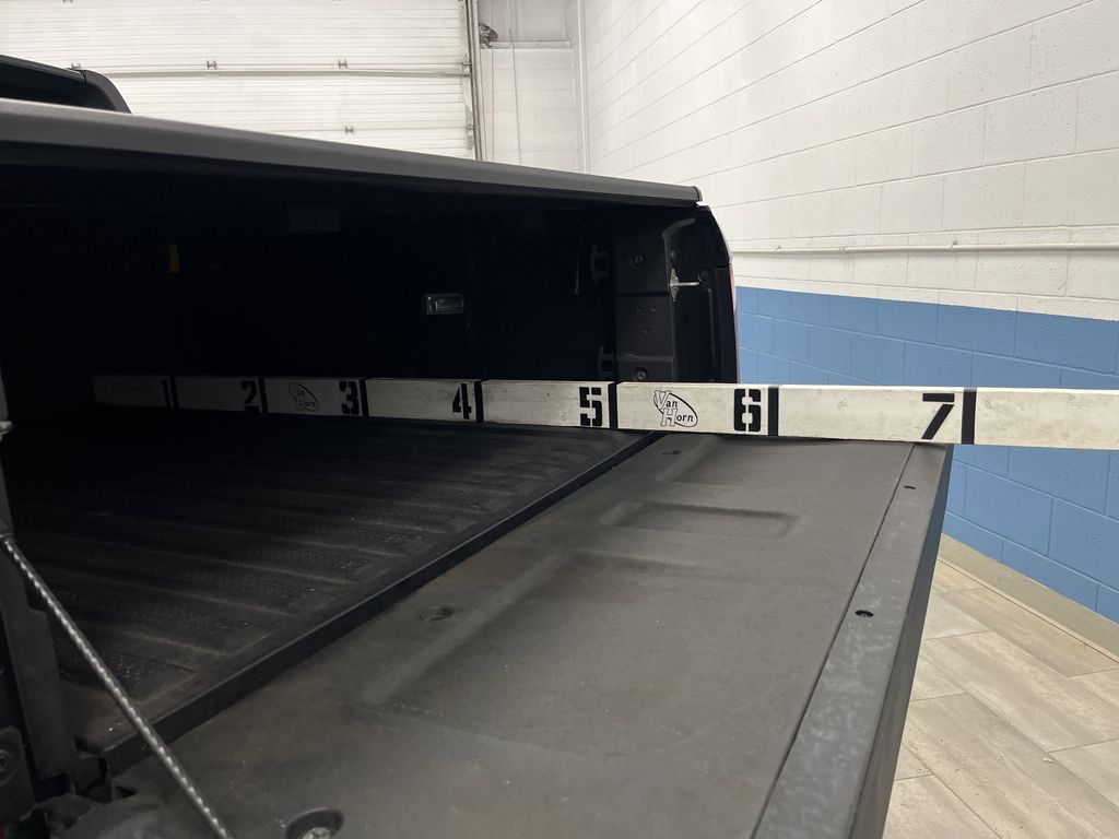 2021 Honda Ridgeline Black Edition photo 15