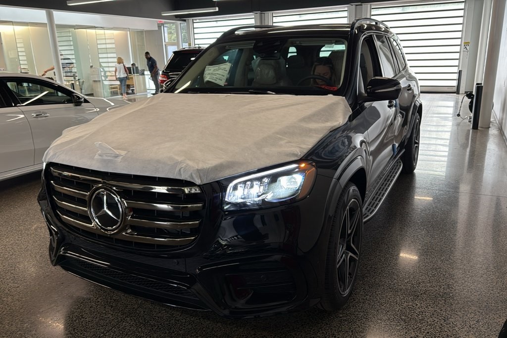 2026 Mercedes-Benz GLS Base's photo