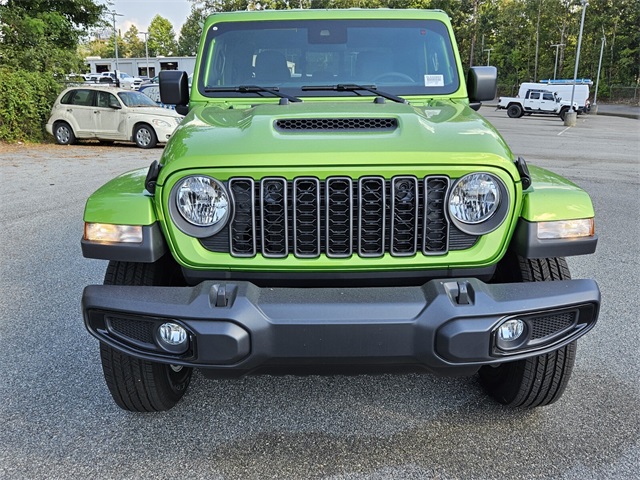 2025 Jeep Gladiator Sport S photo 2