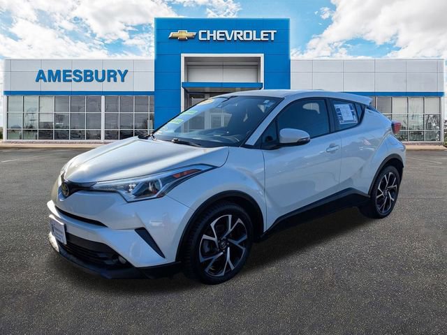 2018 Toyota C-HR XLE Premium photo 3