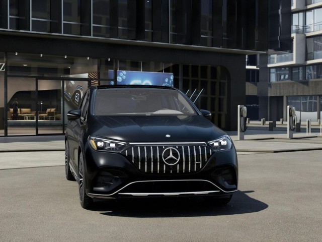 2025 Mercedes Benz EQE SUV AMG photo 8