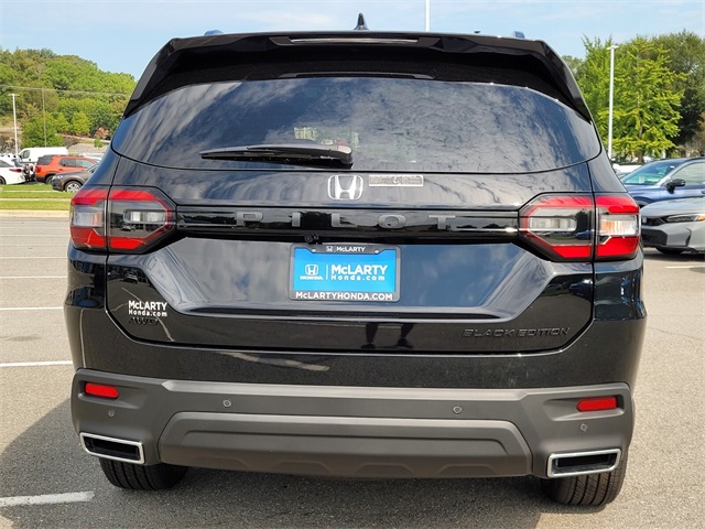 2025 Honda Pilot Black Edition photo 6