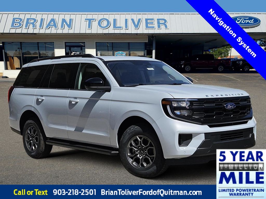 2025 Ford Expedition Active's photo