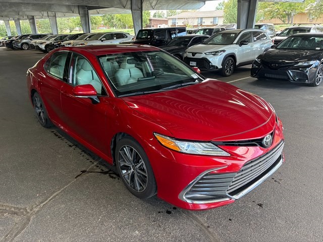 2023 Toyota Camry XLE photo 3