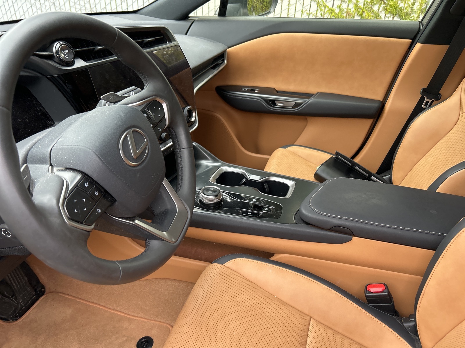 2023 Lexus RZ 450e Premium photo 4