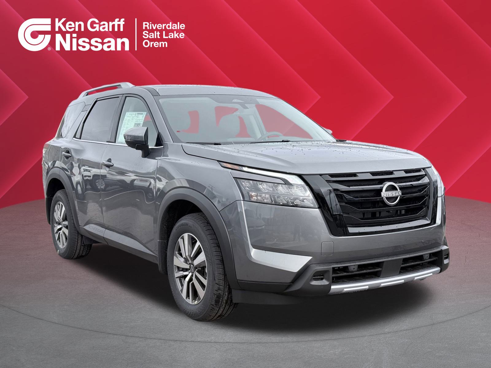 2025 Nissan Pathfinder SL's photo