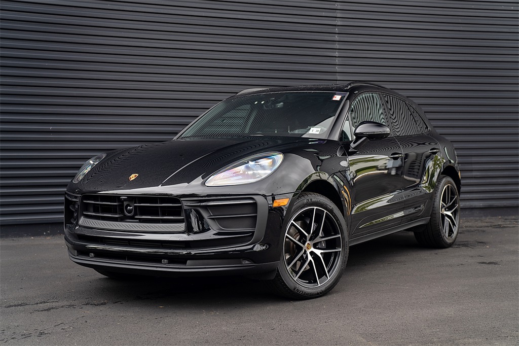 2025 Porsche Macan