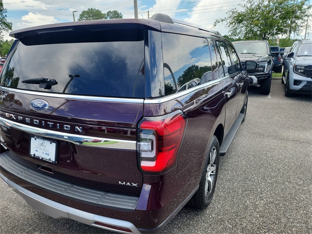 2024 Ford Expedition MAX Limited photo 3