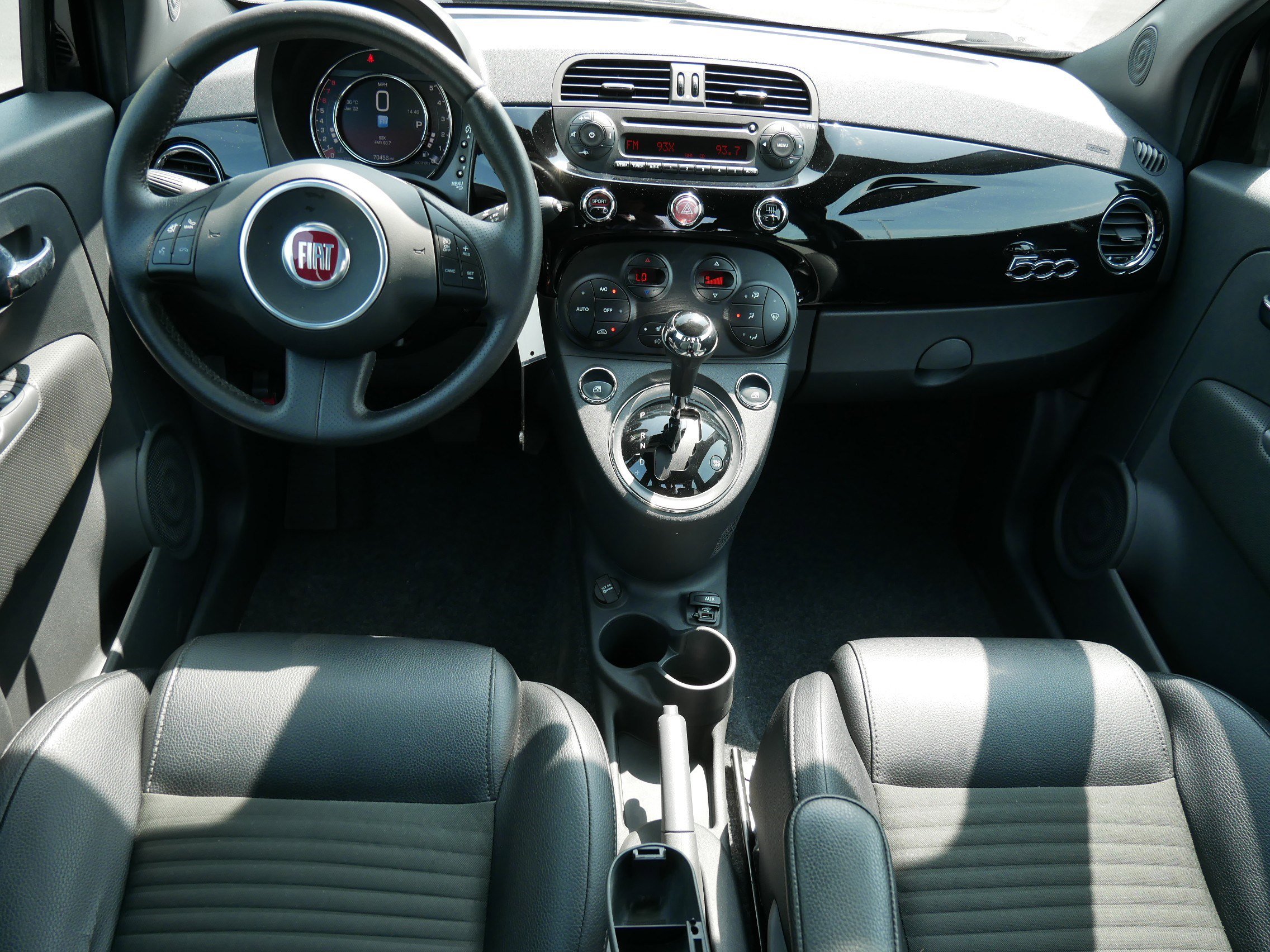 2015 Fiat 500 Sport photo 10