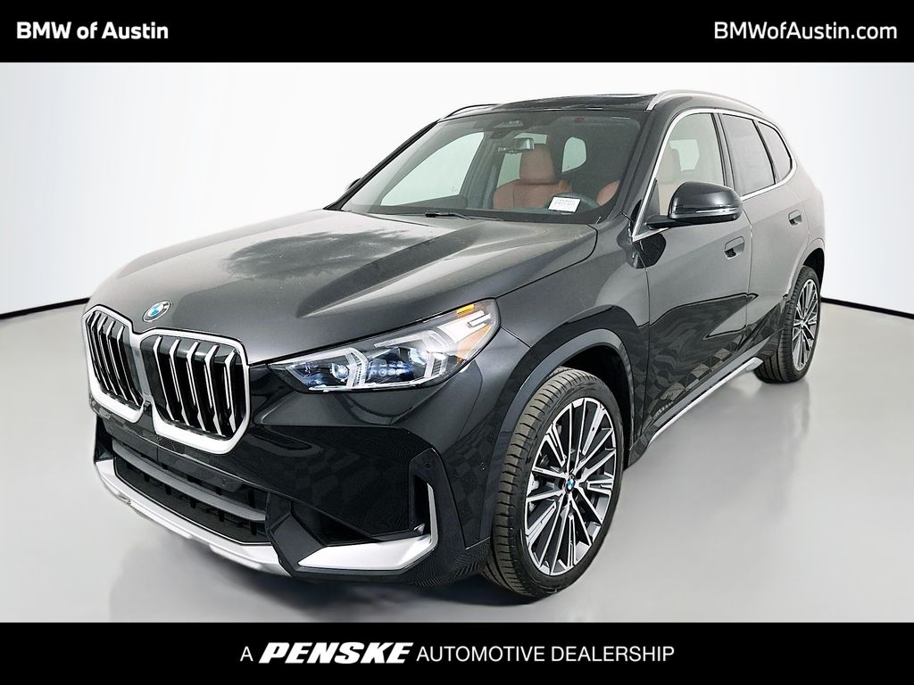 2026 BMW X1 28i's photo