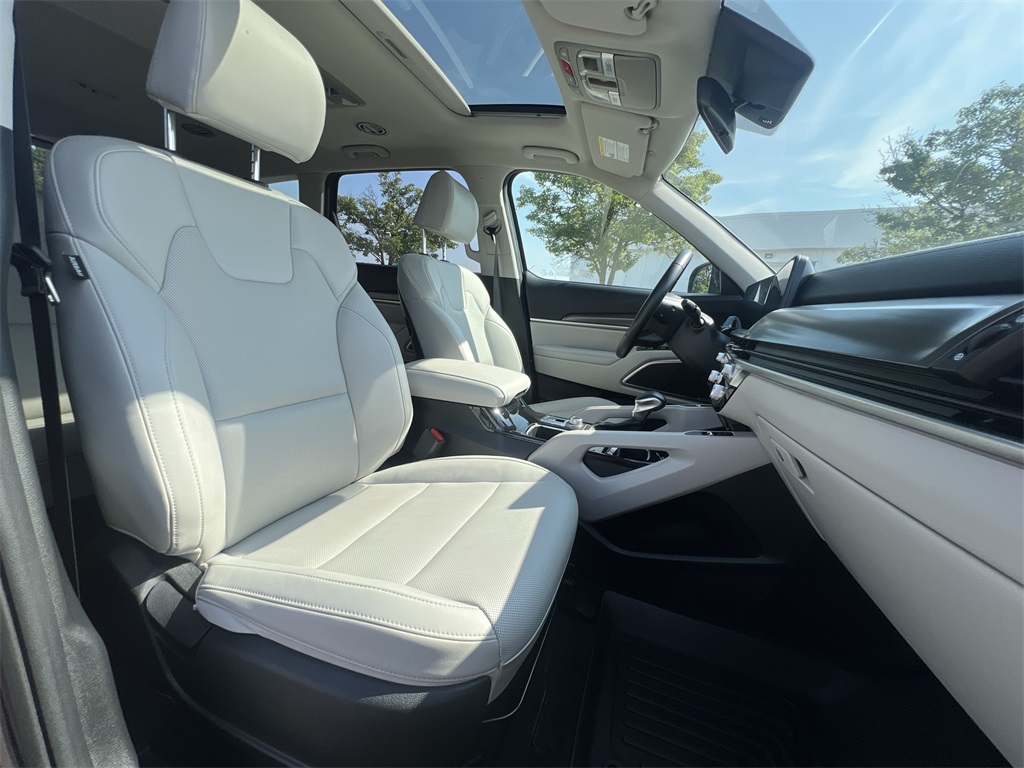 2025 Kia Telluride S photo 26