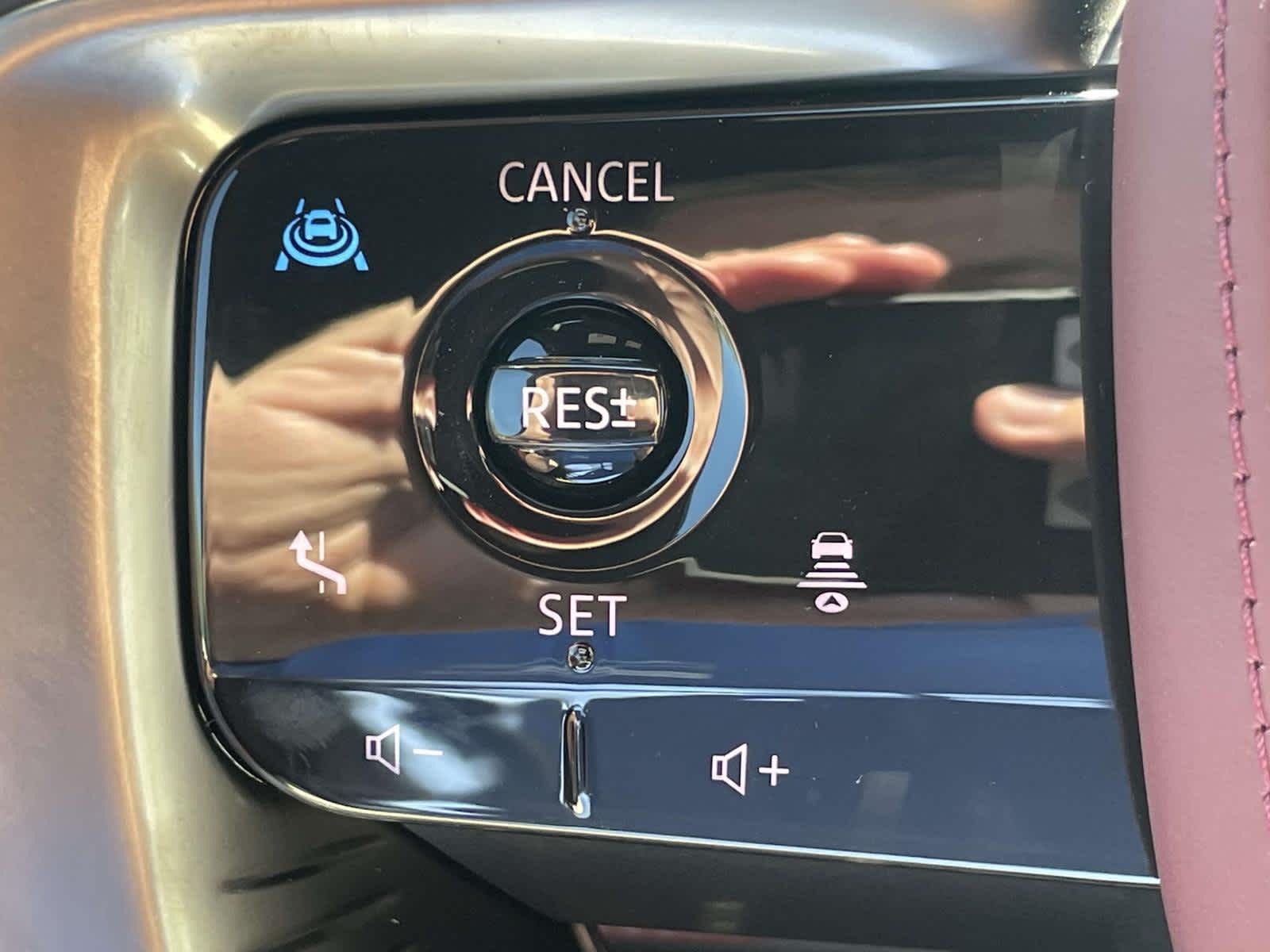2026 Infiniti QX80 photo 28