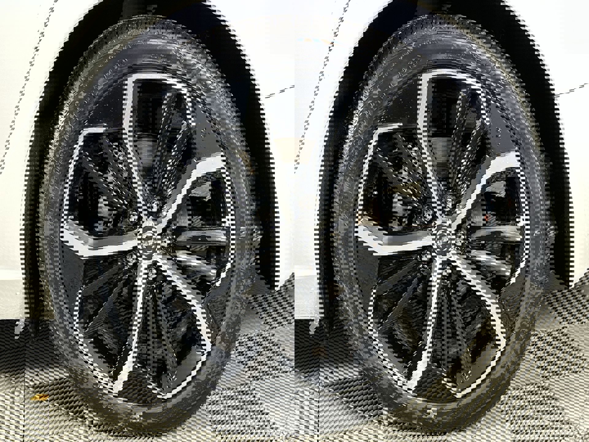 2025 Nissan Altima SR photo 10