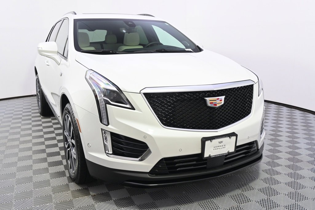 2025 Cadillac XT5 Sport photo 9