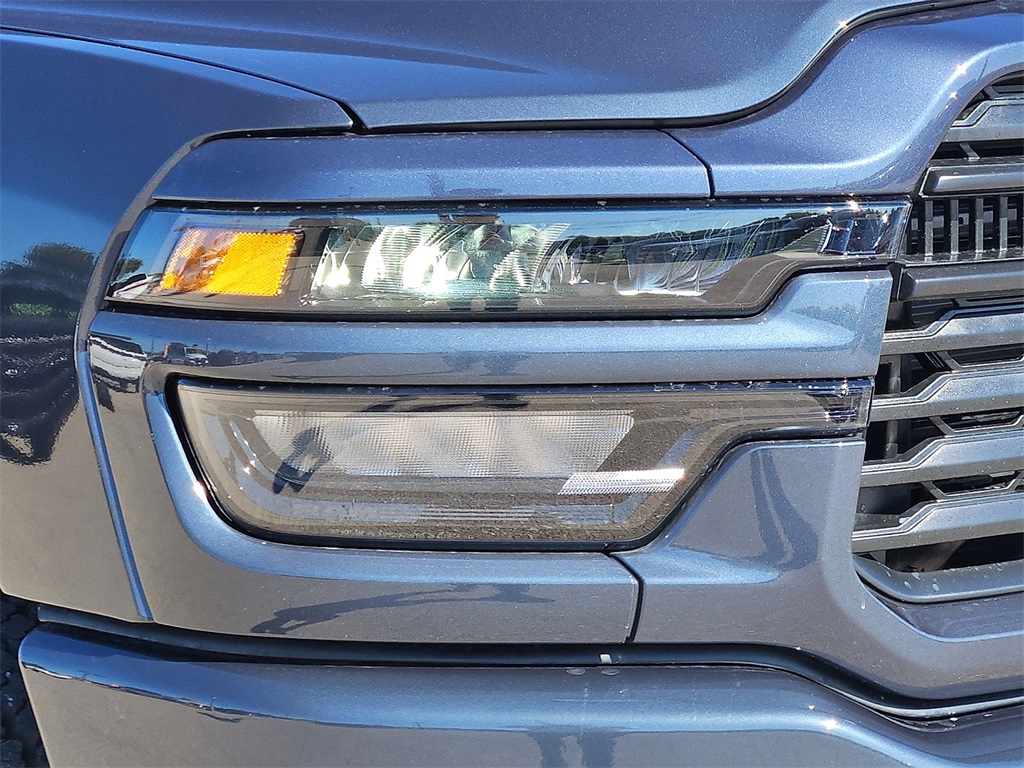 2026 Ram 2500 Tradesman photo 8