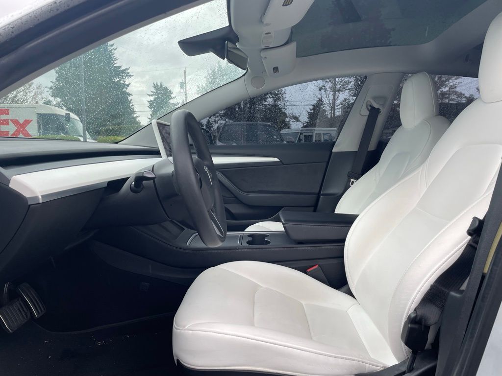 2021 Tesla Model 3 Long Range photo 9