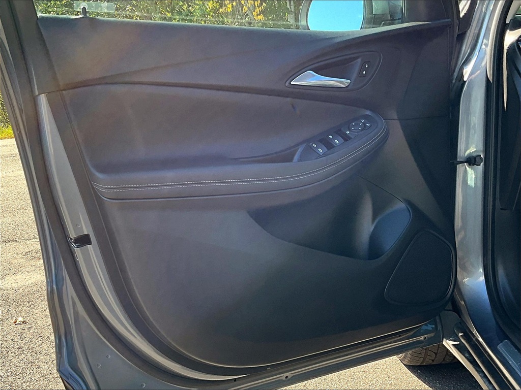 2022 Buick Encore GX Preferred photo 9